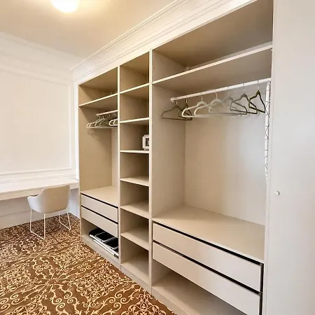 Sole Apartment-central Luxury & Private Garage * Trieste