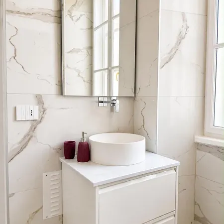 Apartamento Sole Apartment-central Luxury & Private Garage Trieste