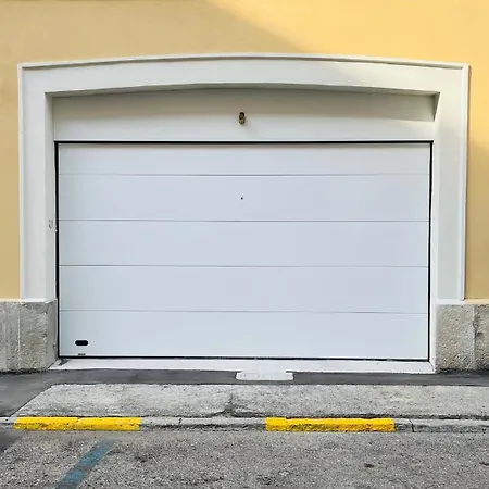 Apartamento Sole Apartment-central Luxury & Private Garage
